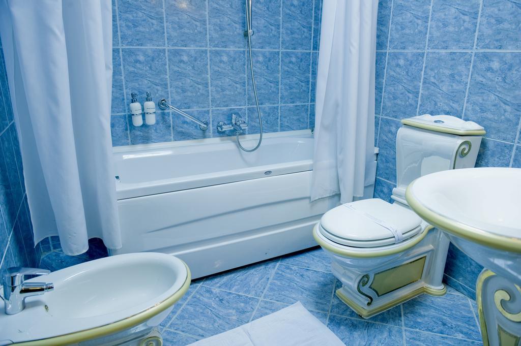Hotel Victory Пристина Стая снимка