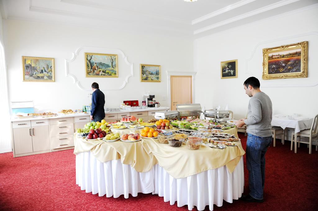 Hotel Victory Пристина Екстериор снимка