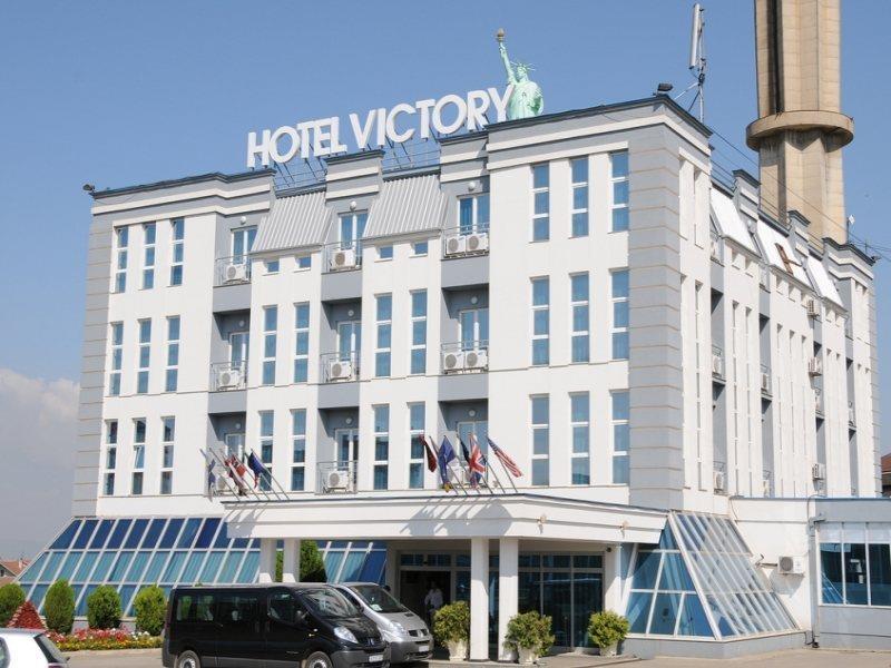 Hotel Victory Пристина Екстериор снимка